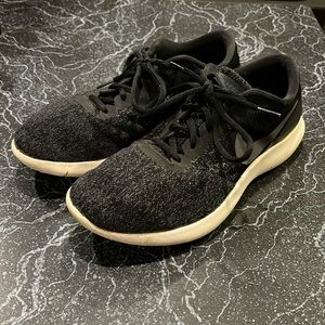 Ladies size 8.5 Nike running shoes athletic shoes